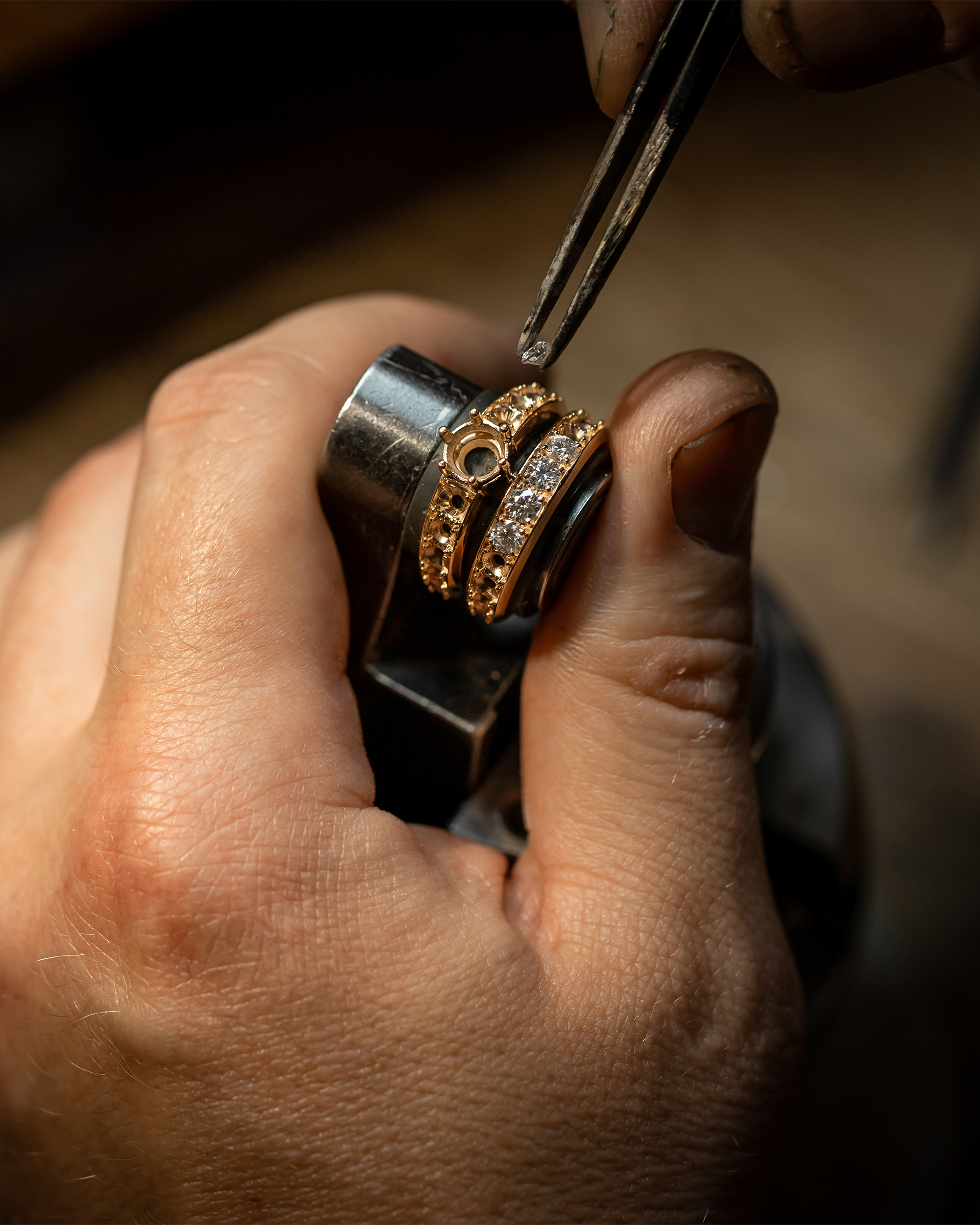 Microscope Stone Setting & Casting